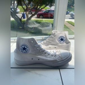 white high top converse with lunarlon 150148C